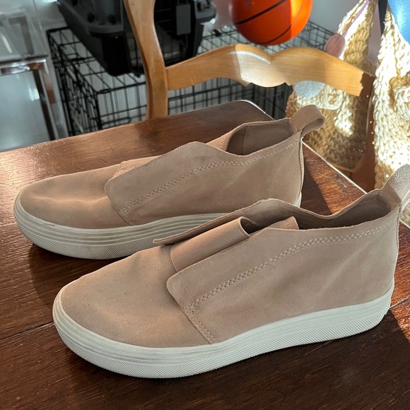dolce vita tan suede slip on sneakers - Picture 2 of 5